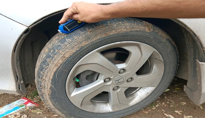 2014 Honda City 1.5L I-DTEC V, Diesel, Manual, 1,75,507 km, tyre