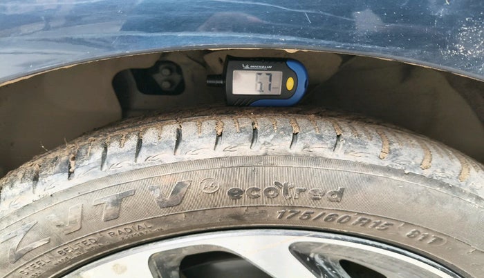 2022 Hyundai AURA SX 1.2 CNG, Petrol, Manual, 60,637 km, tyre