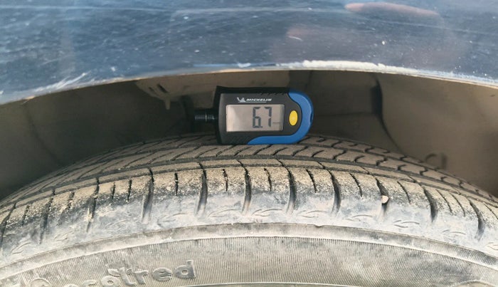 2022 Hyundai AURA SX 1.2 CNG, Petrol, Manual, 60,637 km, tyre