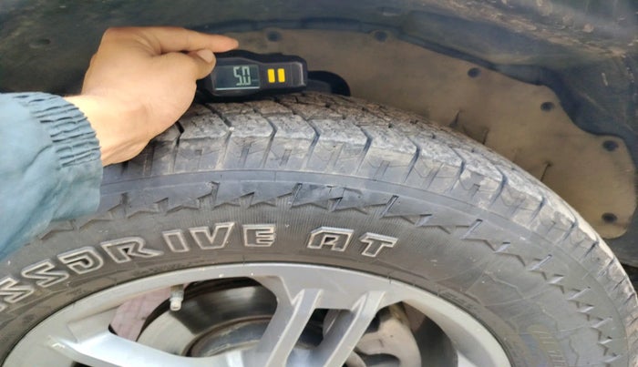 2021 Mahindra Thar LX PETROL HT 4WD AT, Petrol, Automatic, 68,054 km, tyre