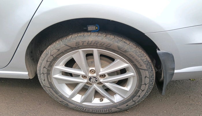 2017 Skoda Rapid STYLE 1.5 TDI, Diesel, Manual, 1,12,131 km, tyre