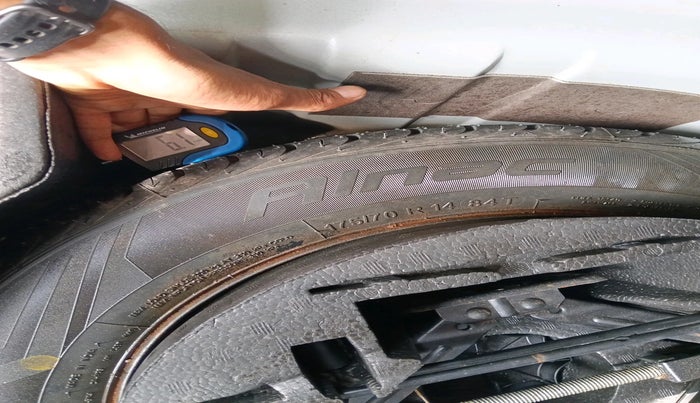 2017 Skoda Rapid STYLE 1.5 TDI, Diesel, Manual, 1,12,131 km, tyre