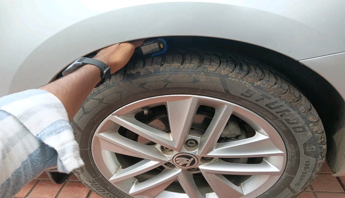 2017 Skoda Rapid STYLE 1.5 TDI, Diesel, Manual, 1,12,131 km, tyre