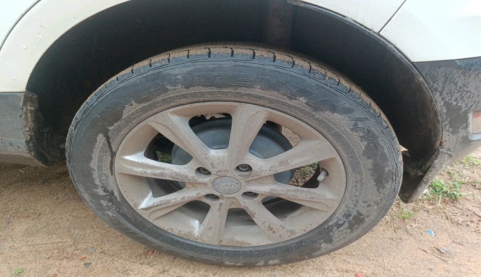 2021 Ford Ecosport TITANIUM 1.5L DIESEL, Diesel, Manual, 1,09,544 km, tyre