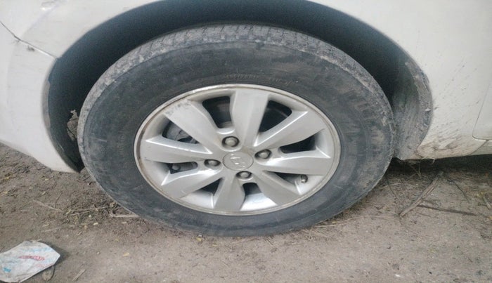 2013 Hyundai i20 ASTA 1.2, Diesel, Manual, 1,43,947 km, tyre