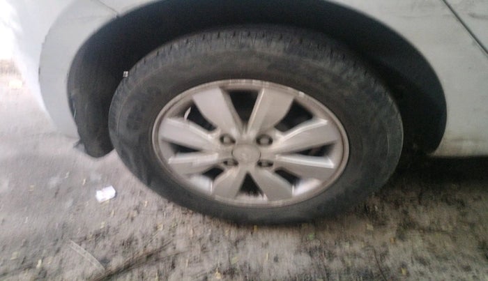 2013 Hyundai i20 ASTA 1.2, Diesel, Manual, 1,43,947 km, tyre