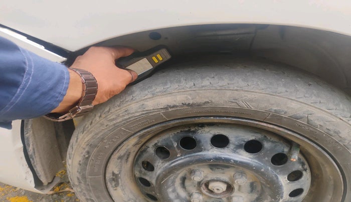 2017 Maruti Wagon R 1.0 VXI AMT, Petrol, Automatic, 57,782 km, tyre