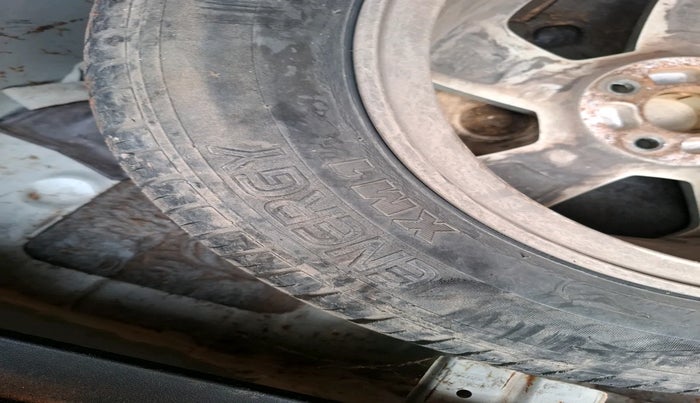 2015 Honda City 1.5L I-VTEC VX, Petrol, Manual, 1,18,265 km, tyre