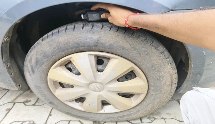 2011 Maruti Swift Dzire LXI, Petrol, Manual, 1,28,244 km, tyre