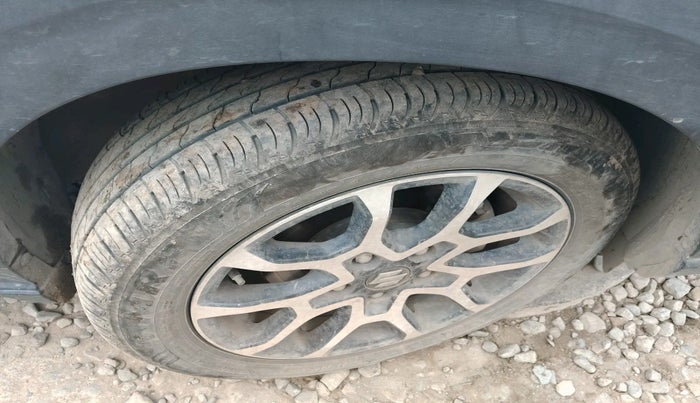 2024 Maruti XL6 ZETA MT, Petrol, Manual, 10,101 km, tyre