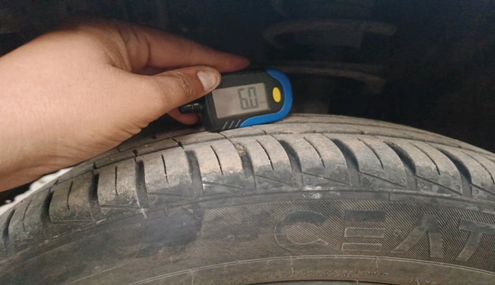 2011 Toyota Etios G, Petrol, Manual, 95,447 km, tyre