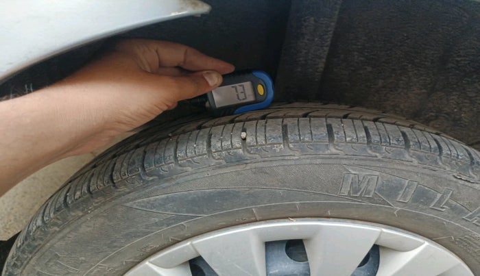 2011 Toyota Etios G, Petrol, Manual, 95,447 km, tyre