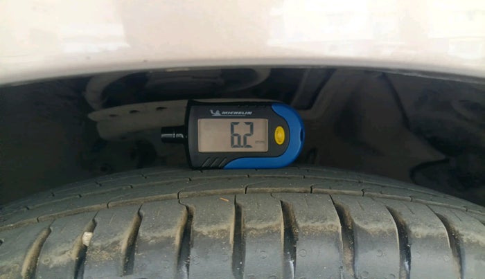 2012 Hyundai i20 SPORTZ 1.4 AT, Petrol, Automatic, 60,587 km, tyre