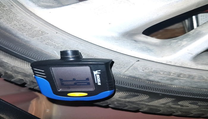 2013 Maruti Swift ZDI, Diesel, Manual, 83,380 km, tyre