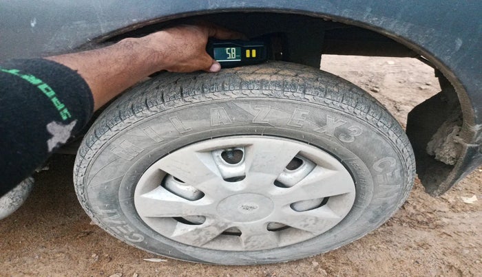 2020 Maruti Eeco 5 STR WITH A/C+HTR, Petrol, Manual, 71,595 km, tyre