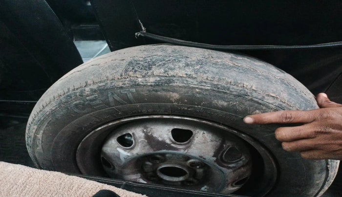 2020 Maruti Eeco 5 STR WITH A/C+HTR, Petrol, Manual, 71,595 km, tyre