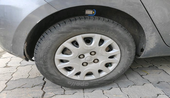 2011 Hyundai i20 MAGNA 1.2, Petrol, Manual, 1,06,167 km, tyre