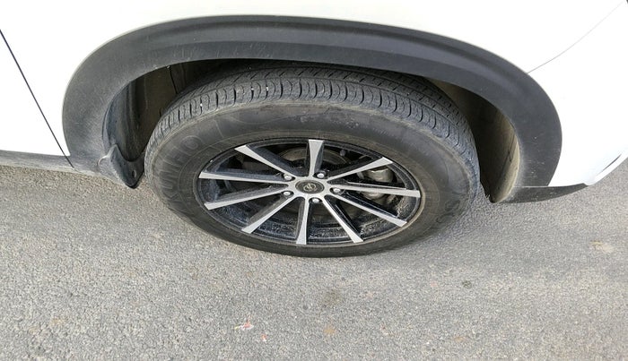 2022 KIA SELTOS HTK 1.5 PETROL, Petrol, Manual, 34,707 km, tyre