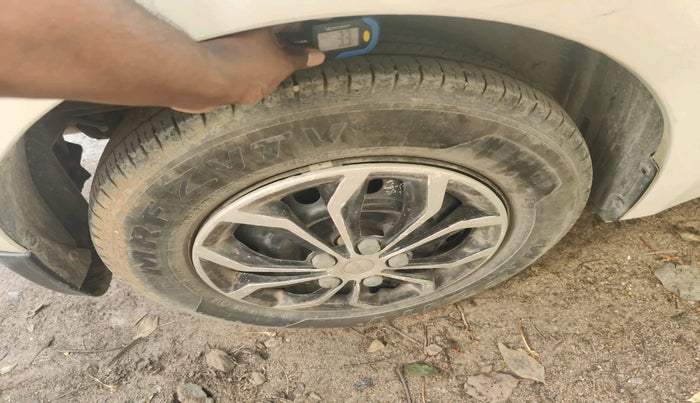 2010 Maruti Swift VDI, Diesel, Manual, 1,36,540 km, tyre