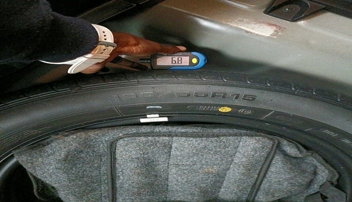 2022 KIA SONET HTX 1.5, Diesel, Manual, 41,932 km, tyre