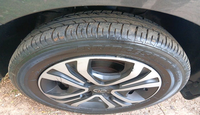 2022 Tata Tiago XT RHYTHM PETROL, Petrol, Manual, 19,722 km, tyre