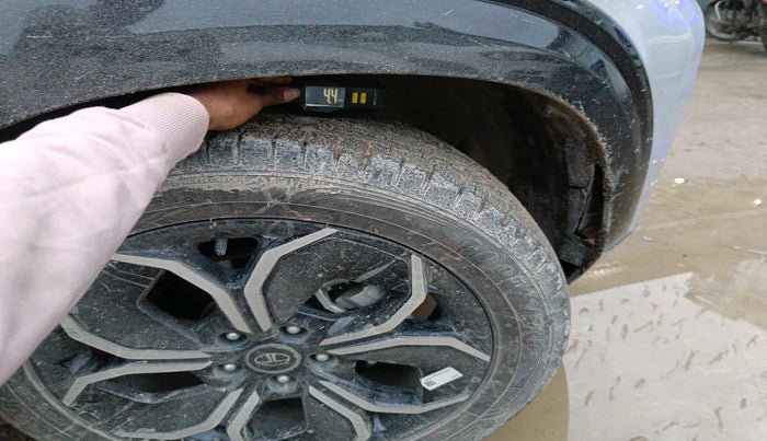 2024 Tata Curvv Creative Plus S 1.5 Diesel 6MT, Diesel, Manual, 23,696 km, tyre