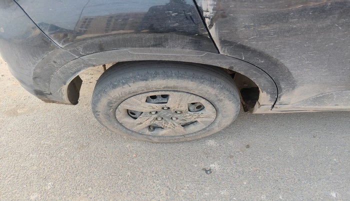 2024 Hyundai VENUE S 1.2, Petrol, Manual, 66,891 km, tyre