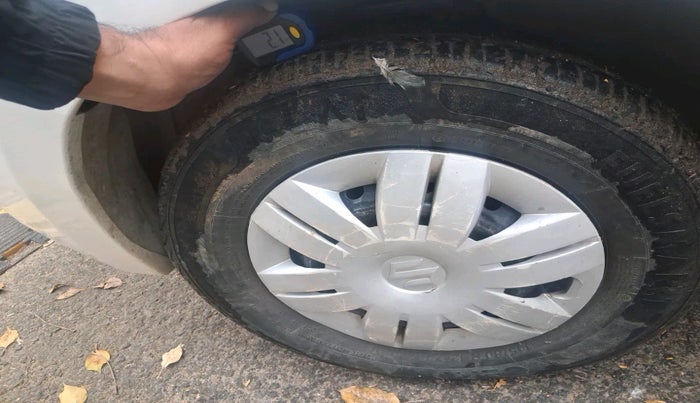 2021 Maruti Alto LXI CNG, Petrol, Manual, 1,31,874 km, tyre