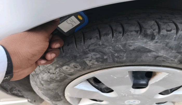 2012 Maruti A Star VXI (ABS) AT, Petrol, Automatic, 62,398 km, tyre