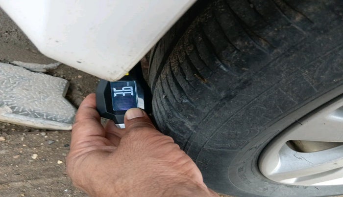 2017 Maruti Ertiga ZDI + SHVS, Diesel, Manual, 92,260 km, tyre