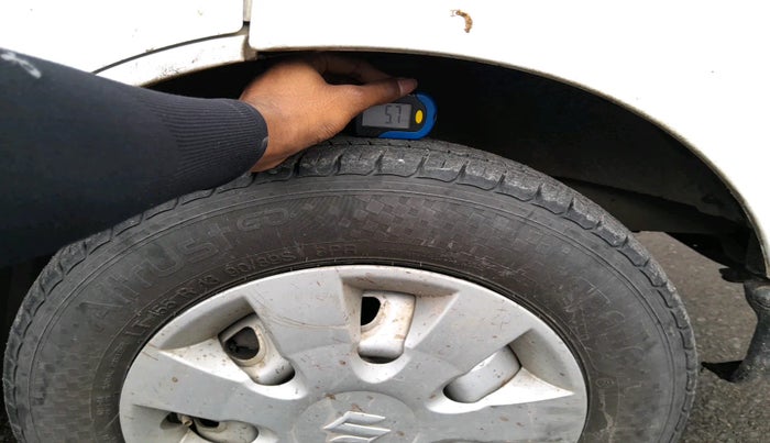 2017 Maruti Eeco 5 STR WITH A/C+HTR, Petrol, Manual, 63,496 km, tyre