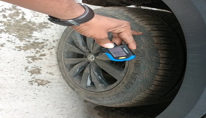 2024 MG ASTOR  SMART BLACK STORM EDITION CVT, Petrol, Automatic, 6,507 km, tyre