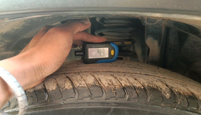 2023 Nissan MAGNITE XL, Petrol, Manual, 37,020 km, tyre