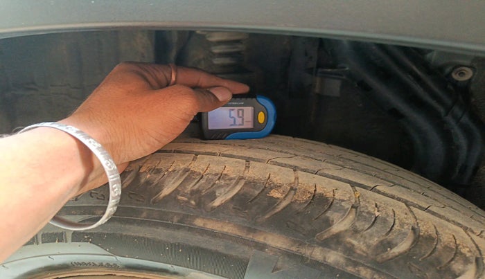 2023 Nissan MAGNITE XL, Petrol, Manual, 37,020 km, tyre