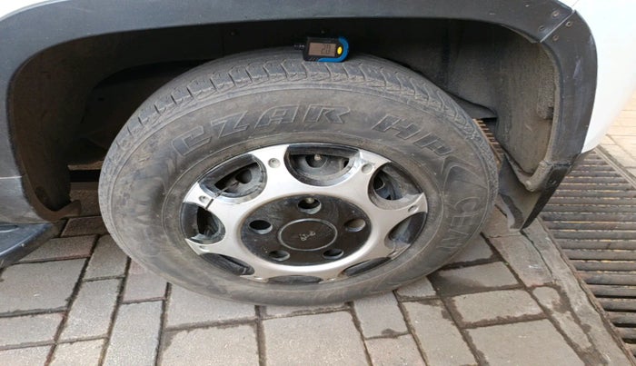 2022 Mahindra BOLERO NEO N 8, Diesel, Manual, 42,709 km, tyre