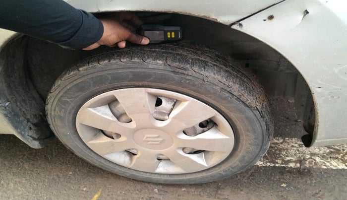 2010 Maruti Wagon R 1.0 LXI, Petrol, Manual, 1,54,532 km, tyre