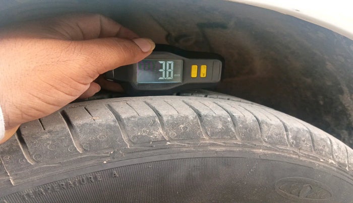 2019 Hyundai Elite i20 MAGNA PLUS 1.2, Petrol, Manual, 29,260 km, tyre