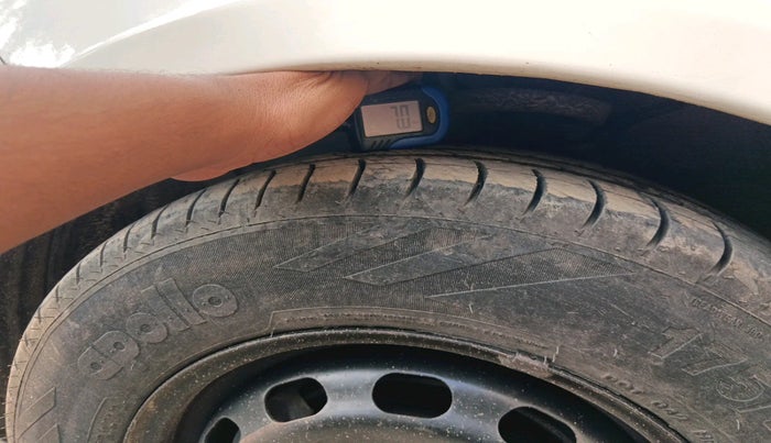 2010 Ford Figo ZXI 1.4 DIESEL, Diesel, Manual, 57,615 km, tyre