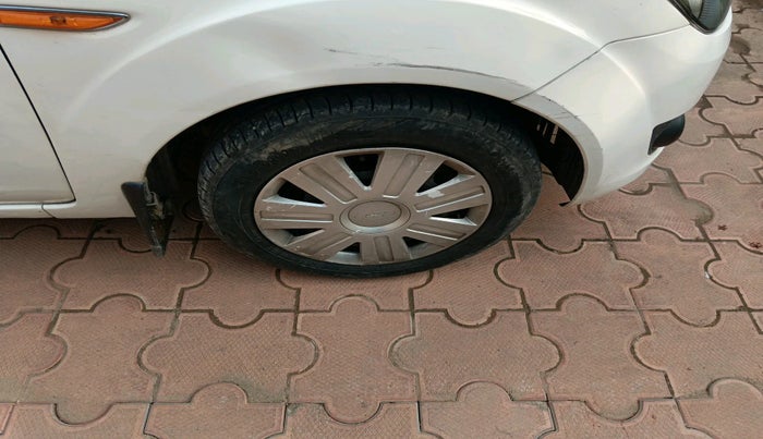 2010 Ford Figo ZXI 1.4 DIESEL, Diesel, Manual, 57,615 km, tyre