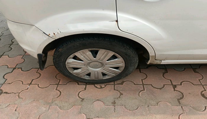 2010 Ford Figo ZXI 1.4 DIESEL, Diesel, Manual, 57,615 km, tyre