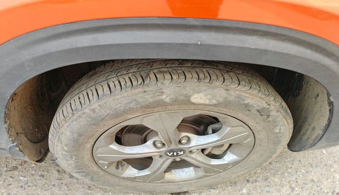 2020 KIA SELTOS HTK PLUS 1.5, Petrol, Manual, 32,922 km, tyre