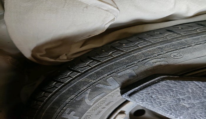 2017 Maruti Celerio VXI AMT, Petrol, Automatic, 94,134 km, tyre