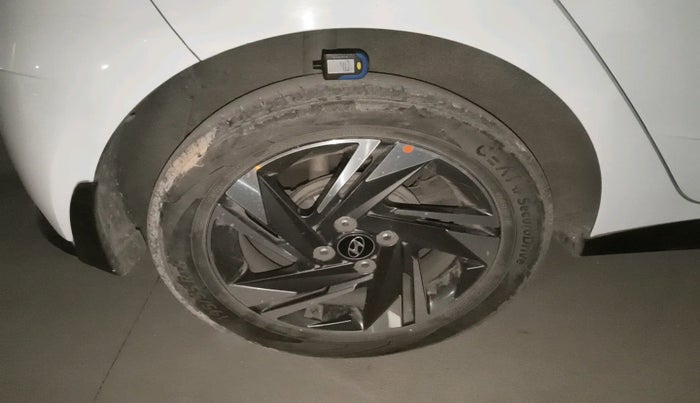 2021 Hyundai NEW I20 ASTA (O) 1.0 TURBO GDI DCT, Petrol, Automatic, 39,266 km, tyre