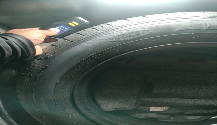 2024 KIA SONET HTK (O) 1.2 Petrol MT, Petrol, Manual, 15,998 km, tyre