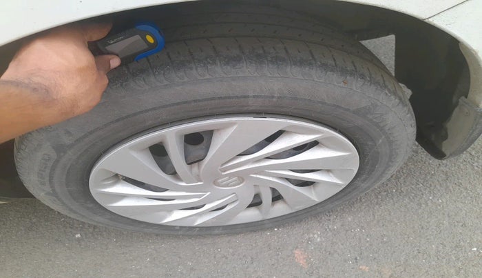 2020 Maruti Ertiga VXI SHVS, Petrol, Manual, 39,507 km, tyre