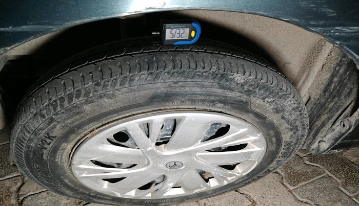 2010 Maruti Swift VXI, Petrol, Manual, 86,566 km, tyre