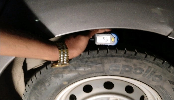 2013 Hyundai Eon ERA +, Petrol, Manual, 43,131 km, tyre