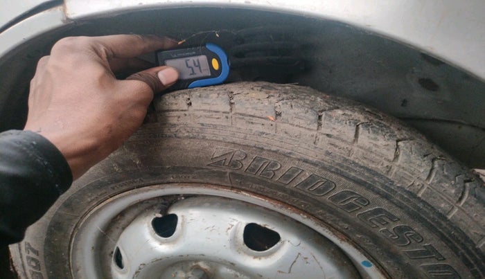 2011 Maruti Eeco 5 STR WITH A/C+HTR, Petrol, Manual, 1,234 km, tyre