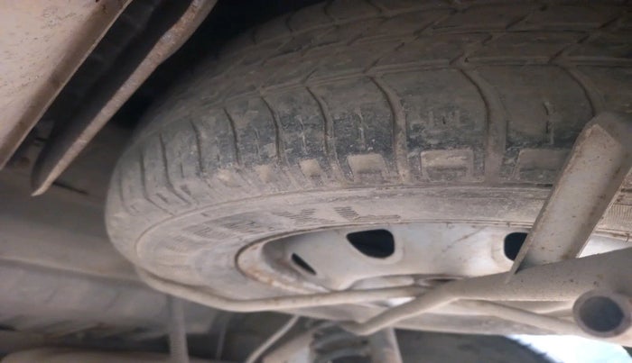 2018 Maruti Eeco 5 STR WITH A/C+HTR CNG, Petrol, Manual, 80,605 km, tyre