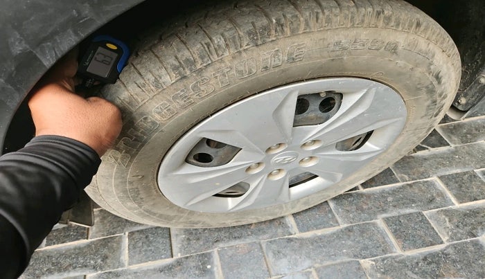 2017 Hyundai Creta E PLUS 1.6 PETROL, Petrol, Manual, 83,643 km, tyre